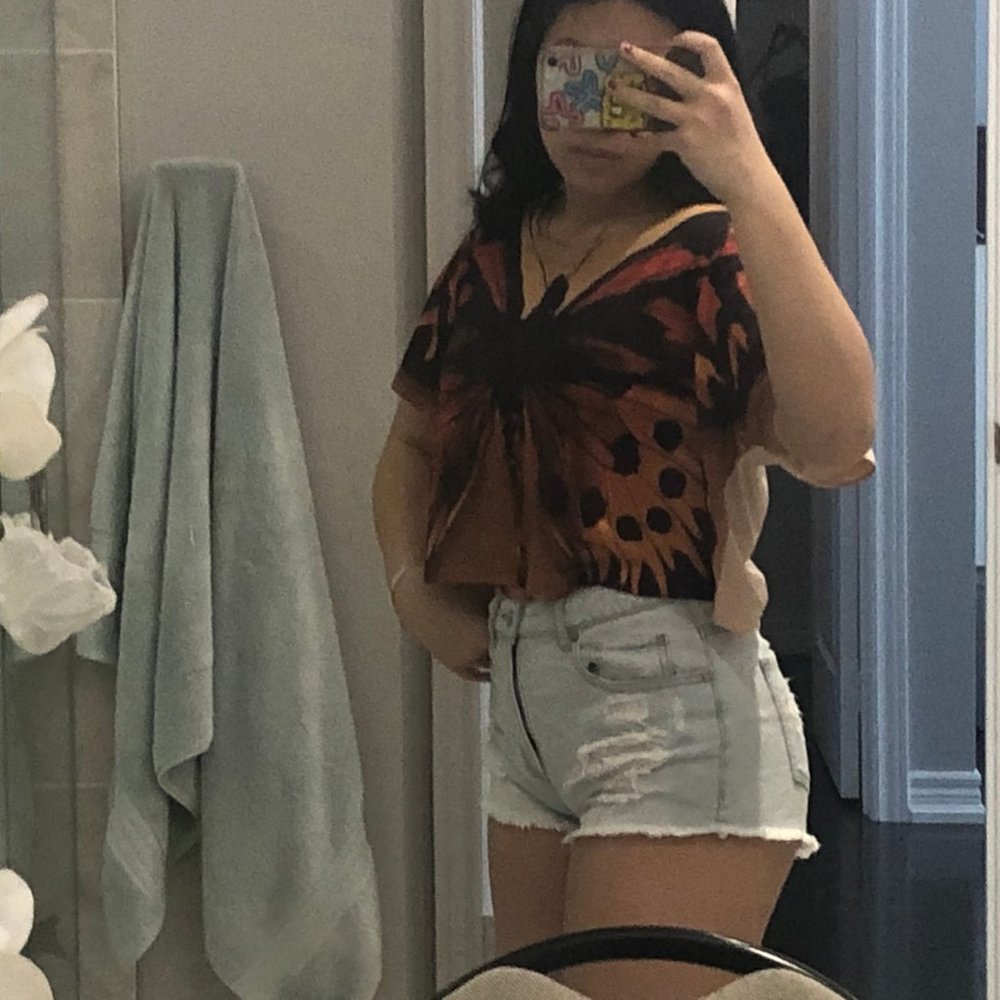 Butterfly Tee - Picture 2 of 4